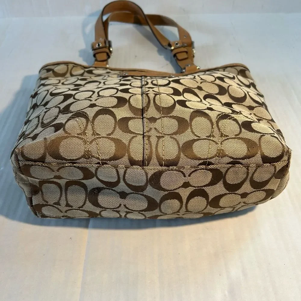 Coach Hampton Signature Brown Tote Bag F13077
